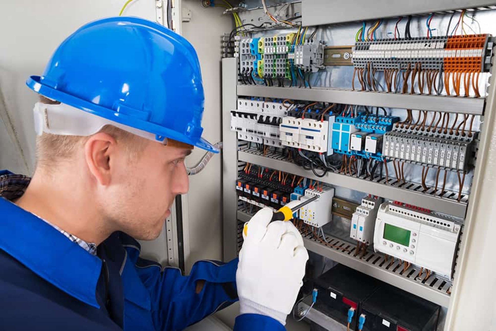 Elektrohelfer bei Elektrotechnik Knittel UG&Co.KG in Seebach b Eisenach, Thür