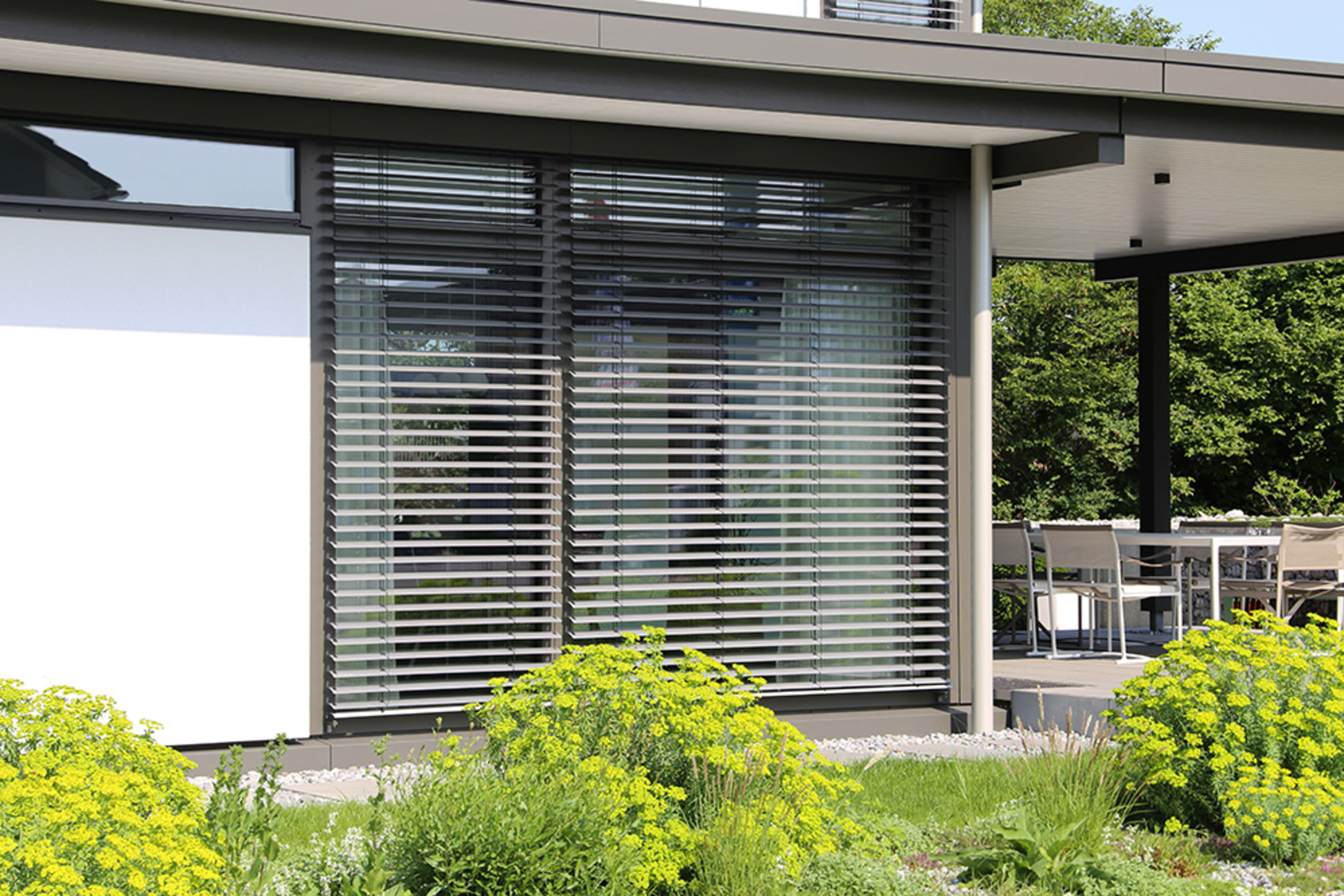 Rollladen­steuerung bei Elektrotechnik Knittel UG&Co.KG in Seebach b Eisenach, Thür